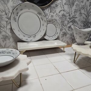 Craft Gray Floral Dinnerware Set